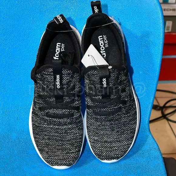 brand new adidas women cloud foam shoes - Picture 2 of 6